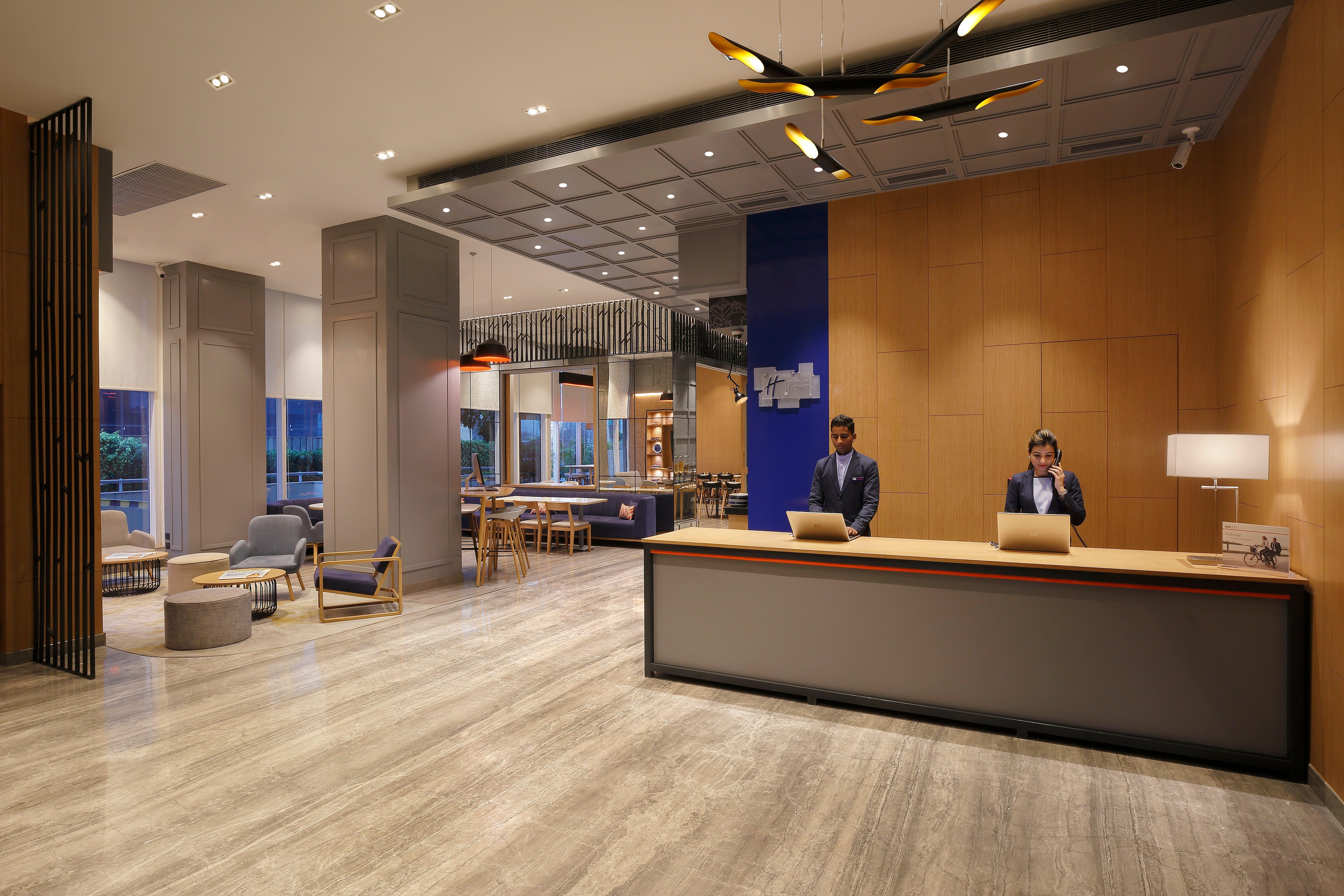 Holiday Inn Express Gurugram Sector 50 By Ihg Gurgaon Extérieur photo
