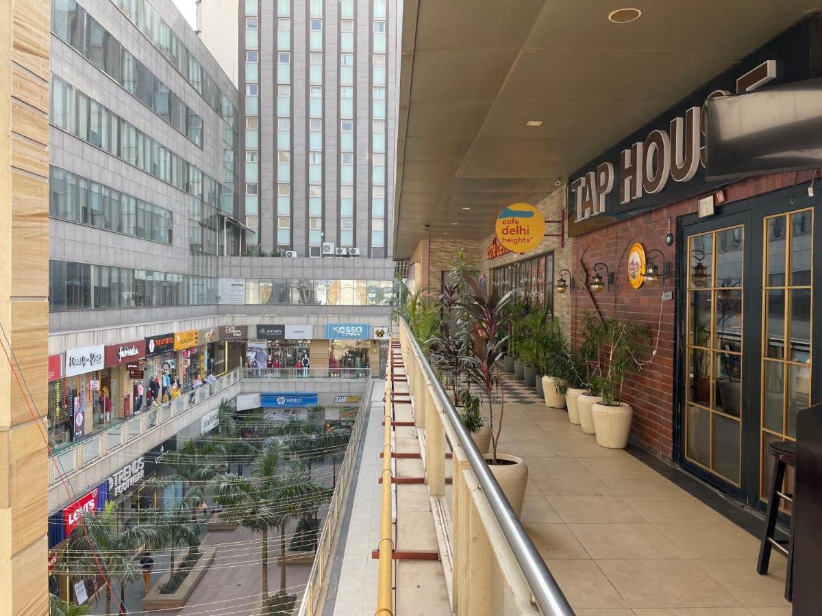 Holiday Inn Express Gurugram Sector 50 By Ihg Gurgaon Extérieur photo