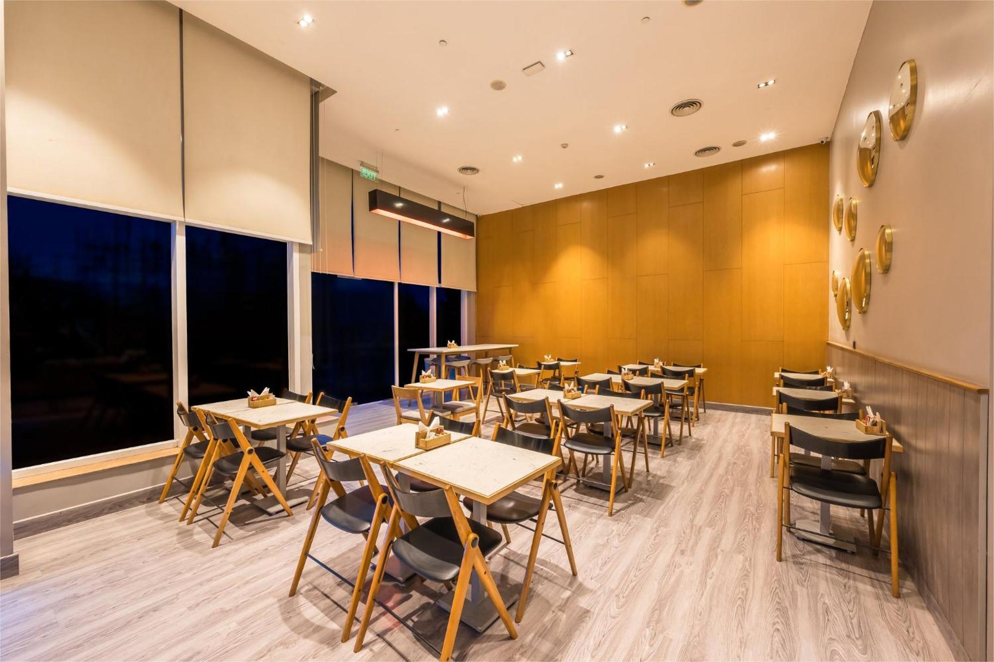 Holiday Inn Express Gurugram Sector 50 By Ihg Gurgaon Extérieur photo