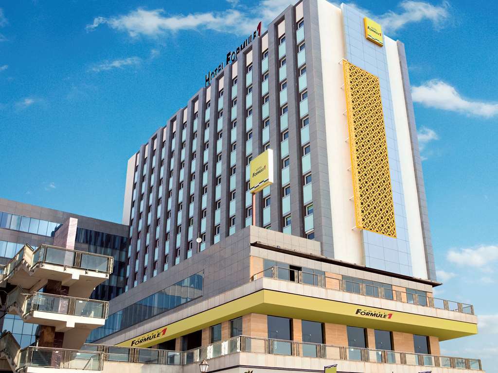 Holiday Inn Express Gurugram Sector 50 By Ihg Gurgaon Extérieur photo
